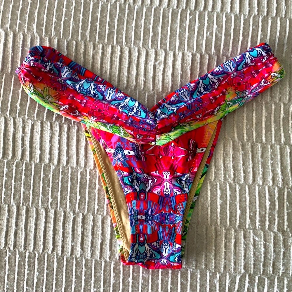 Kailani Cheeky Multicolored Bikini Bottom 👙